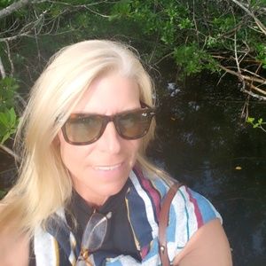 Meet your Posher, Donna